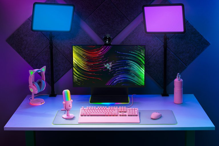 Razer Seiren V3 Chroma - Quartz -view 1