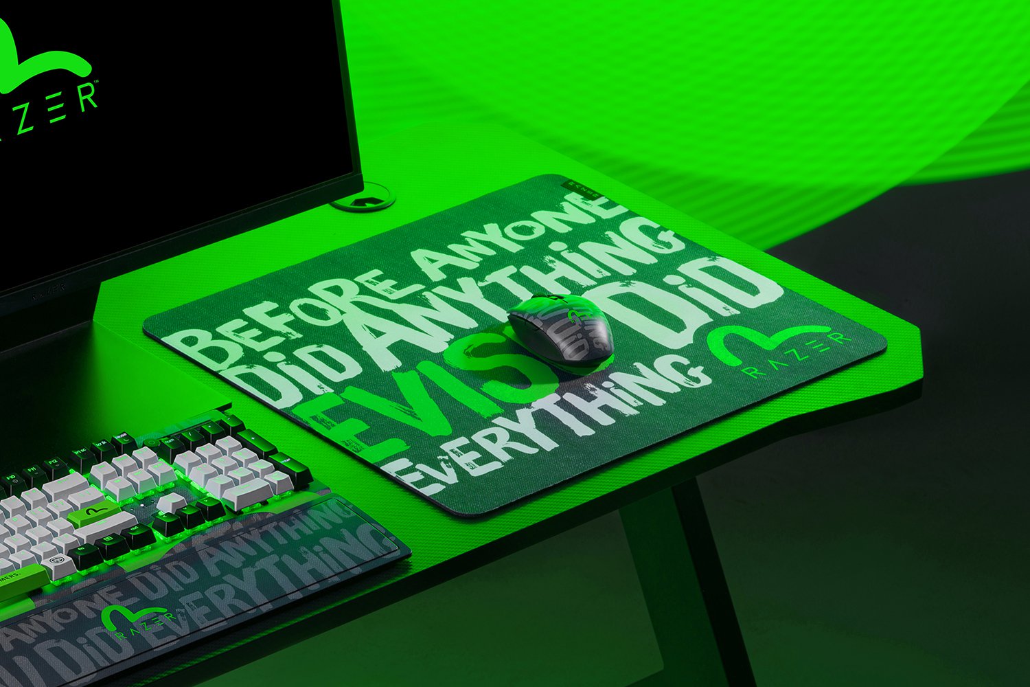 Razer | EVISU Gigantus V2 - Large